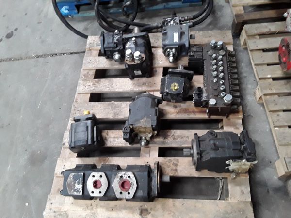 Hydraulic pumps. 234047570