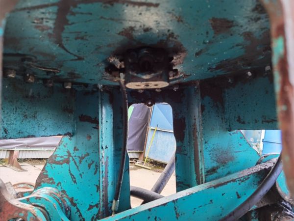 ** VTN MD 2100 hydraulic rotating selector grab 9 234048061