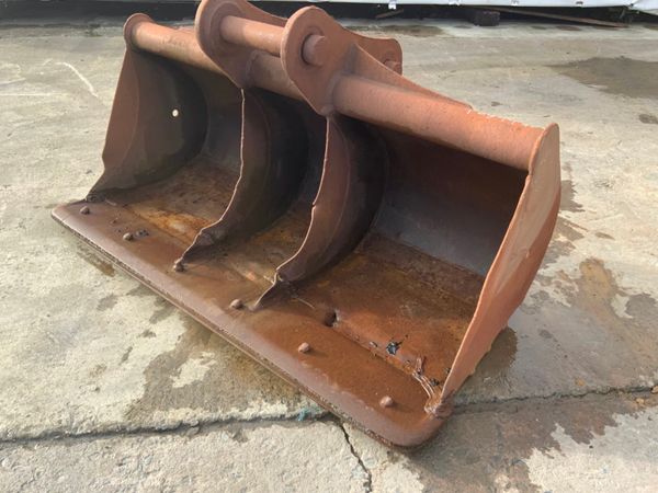 ***  72" GRADING BUCKET.........80mm PINS """ 234147407