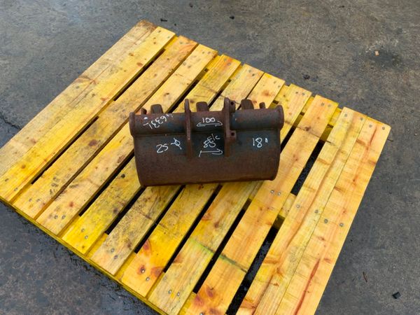 ** 18" MINI DIGGER BUCKET.....25mm......#4633 ** 235159989
