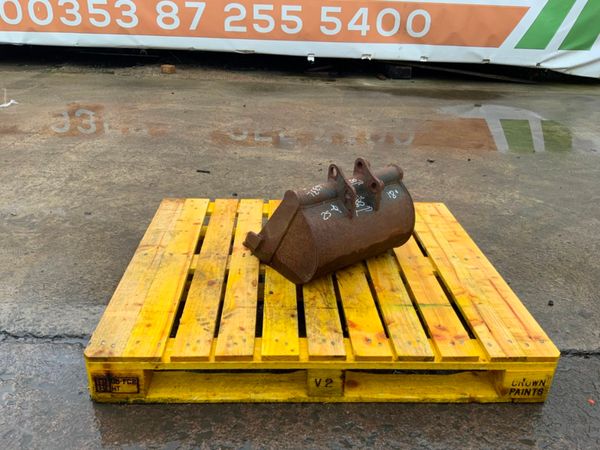 ** 18" MINI DIGGER BUCKET.....25mm......#4633 ** 235159995