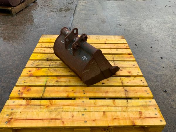 ** 18" MINI DIGGER BUCKET.....25mm......#4633 ** 235159990