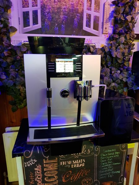 Coffee Machine JURA GIGA X3c & Milk Fridge - Commercial