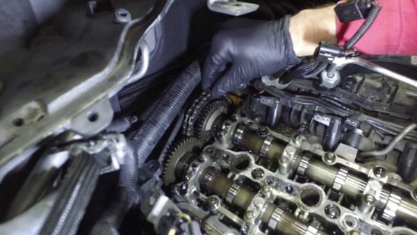 BMW N57 TIMING CHAIN REPLACEMENT FAILURE REPAIR for