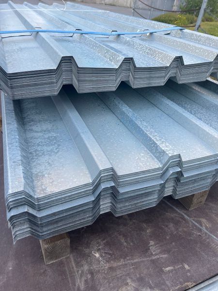 Offer while stock lasts €3ft‼️galvanise cladding