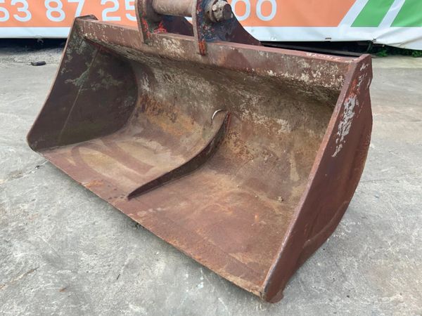 *** 72" GRADING BUCKET....80m PINS *** 230977155