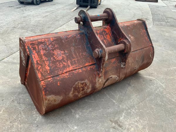 *** 72" GRADING BUCKET....80m PINS *** 230977152