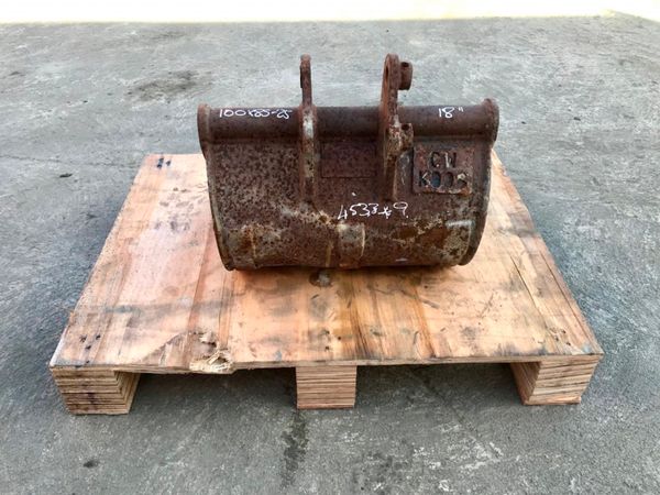 *** 18" MINI DIGGER BUCKET.....25mm PINS....4533/9 231980276