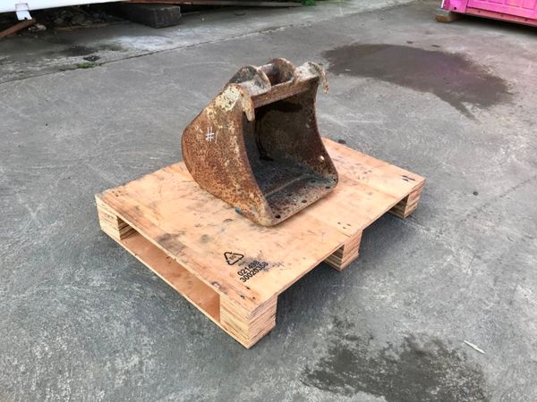 *** 12" MINI DIGGER BUCKET.....25mm PINS ** 232137827