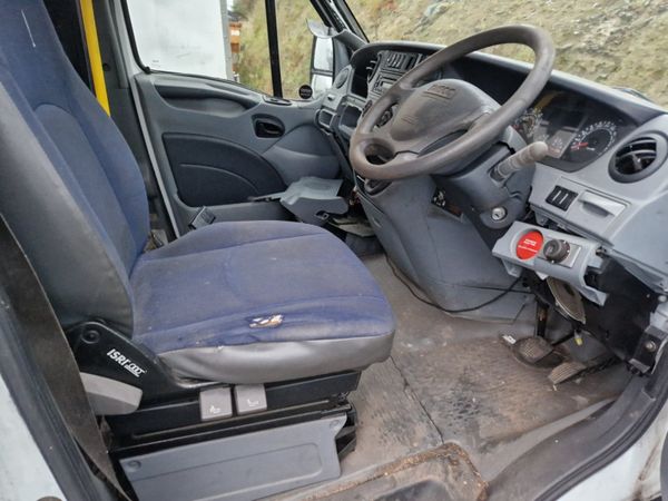 2008 automatic Iveco daily mini bus breaking parts 232609819