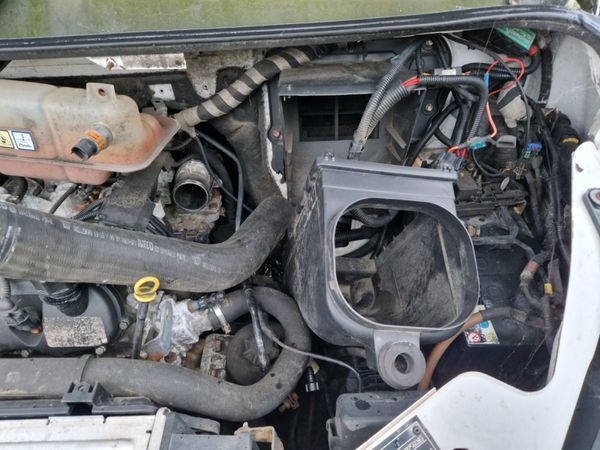 2008 automatic Iveco daily mini bus breaking parts 232609810