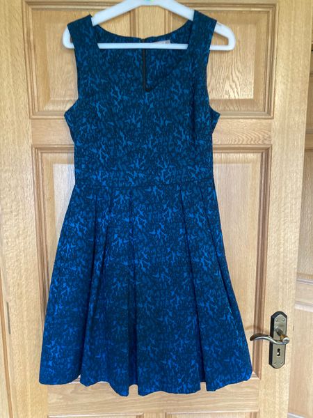 Ladies dress suited for a special size 14