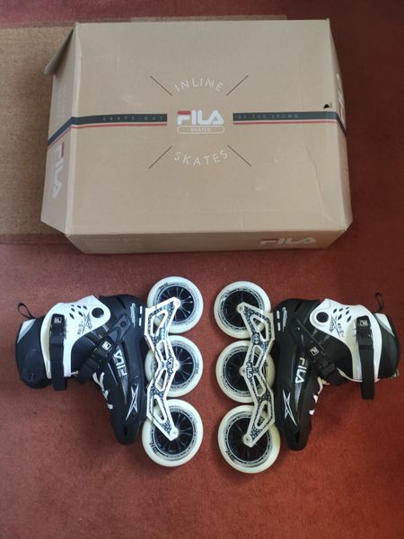 Rollerblades / Skates Size 42 / 7.5