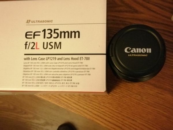Cannon camera lens EF 135mm