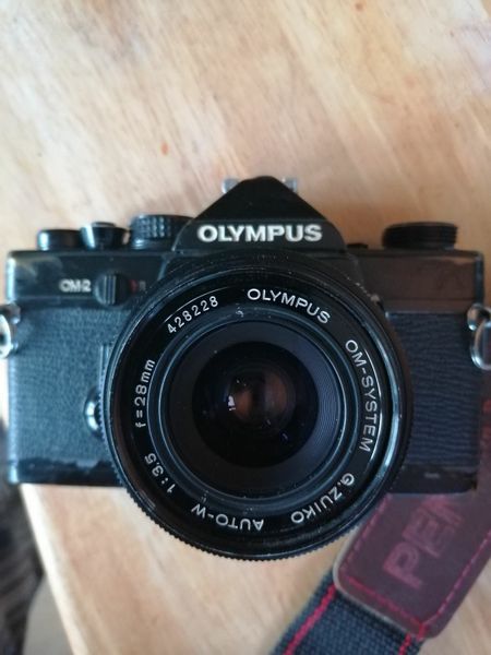 Olympus 35mm film camera  OM2
