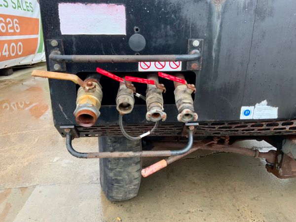 2012  DOOSAN  12/235  COMPRESSOR...825CFM 246030035
