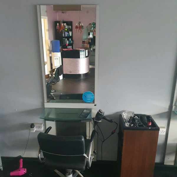 Hair Salon work stations for sale in Kildare for €20 on DoneDeal