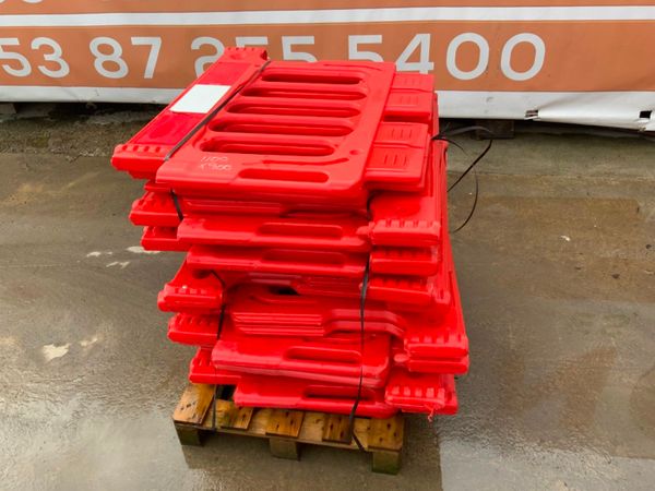 *** PVC PEDESTRIAN SAFETY BARRIERS *** 248451885