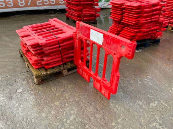 *** PVC PEDESTRIAN SAFETY BARRIERS *** 248451890
