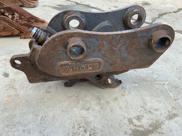*** 12"  DIGGING BUCKETS x 3....QUICK HITCH *** 249132566