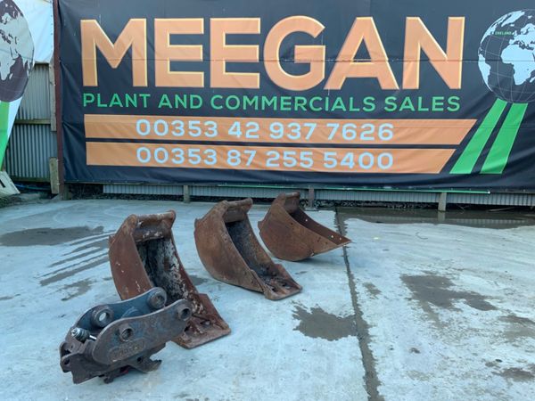 *** 12"  DIGGING BUCKETS x 3....QUICK HITCH *** 249132562