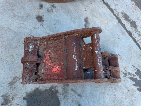 *** 12"  DIGGING BUCKETS x 3....QUICK HITCH *** 249132563