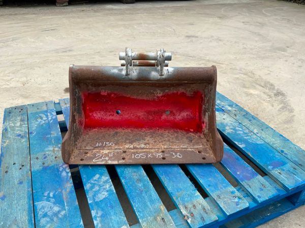 *** 24" MINI DIGGER BUCKET.......,,,,30mm PINS *** 249180905