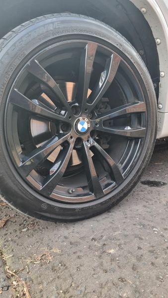 BMW X5 2015 immaculate!
