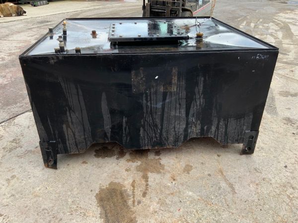 1200 litre...FUEL BOWSER / STORAGE CUBE .......630 240272420