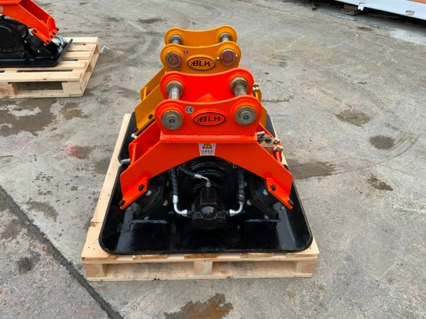 BLK WACKER / COMPACTION PLATE......45MM PINS 240307332