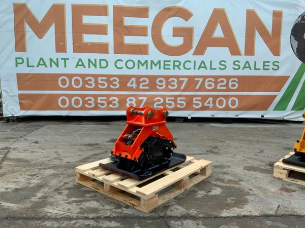 BLK WACKER / COMPACTION PLATE......45MM PINS 240307346