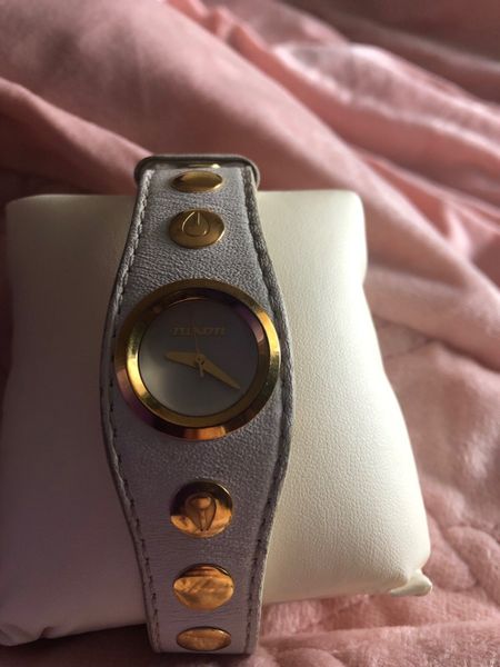 Nixon women's outlet watches sale