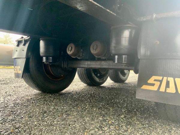 Trailer Trailer SDC TRI Axle.bpw Axles ON Drums. 242760802