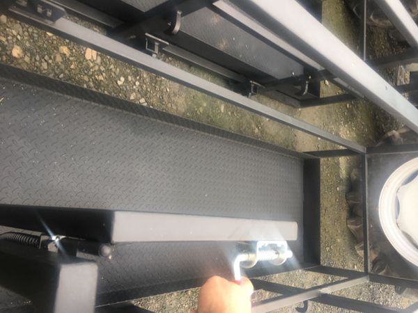 Safety baskets & Calf Transporters 243750258