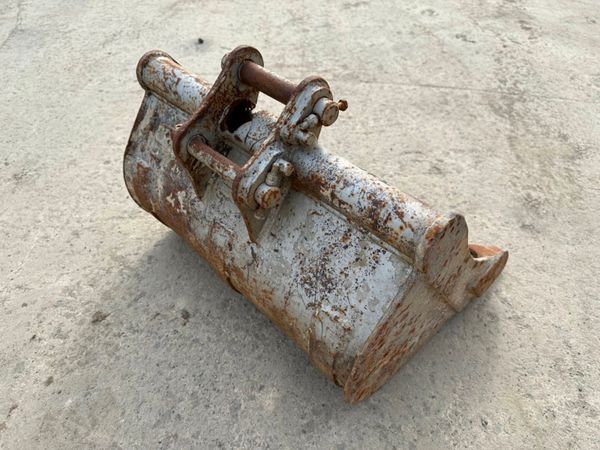 ** ... 24" ... digging bucket ... 30mm .... 375 - 254139370