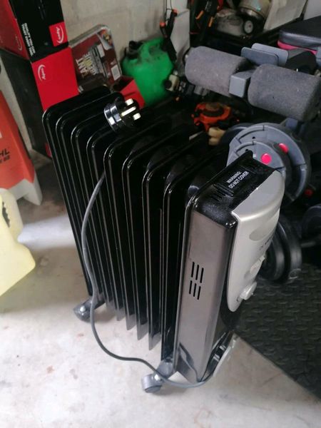 De vielle oil filled electric radiator for sale in Co. Galway for €55 on  DoneDeal