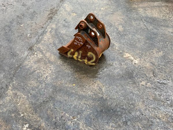 9" RHINOX MINI DIGGER BUCKET..25mm PINS...442/9 254740336
