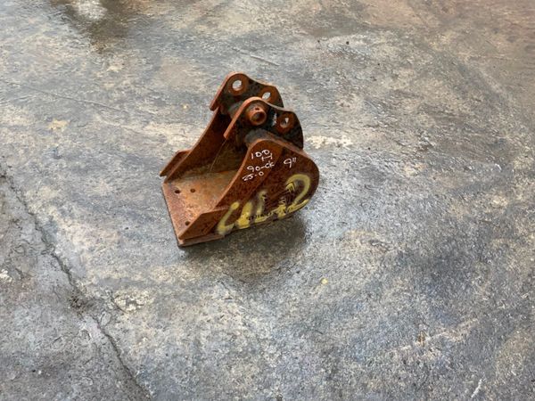 9" RHINOX MINI DIGGER BUCKET..25mm PINS...442/9 254740337