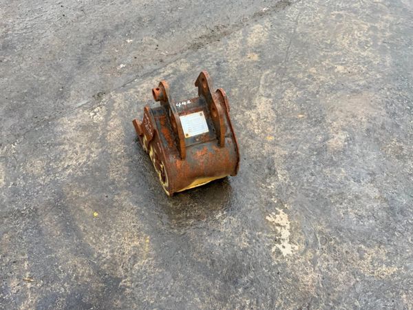9" RHINOX MINI DIGGER BUCKET..25mm PINS...442/9 254740339