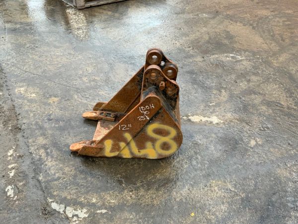 12" JCB MICRO DIGGER BUCKET....      448/12 254758890
