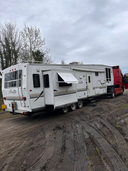 American camper caravan with 5th wheel (rare)