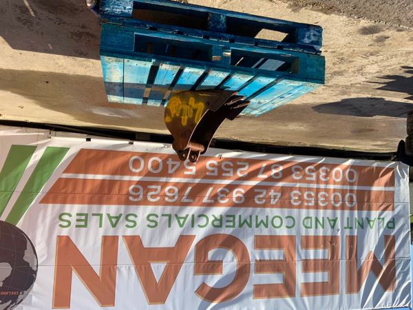 12" STRCKLAND BUCKET.......25mm PINS ....445/12 255086335
