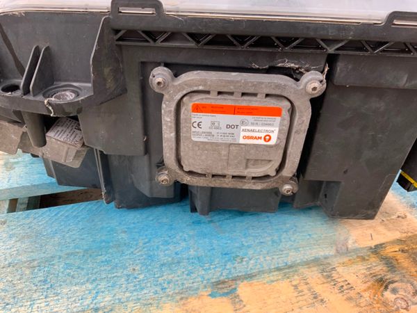 Volvo FH16 Version 4 Bonnet / Zenon Lights Parts. 255094918