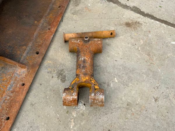 BUCKET LINKAGE ATTACHMENT.....65mm PINS ...13t 255117892