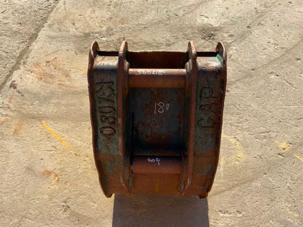 18" SCOOP BUCKET.....60mm PINS.......1721 255469695