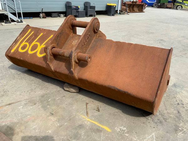 84" SCOTT GRADING BUCKET....80mm PINS.....1666. 255775056