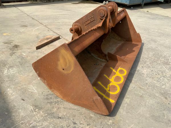 84" SCOTT GRADING BUCKET....80mm PINS.....1666. 255775057