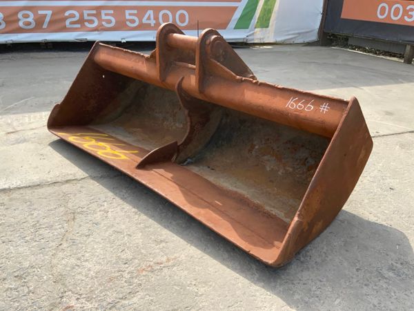 84" SCOTT GRADING BUCKET....80mm PINS.....1666. 255775050