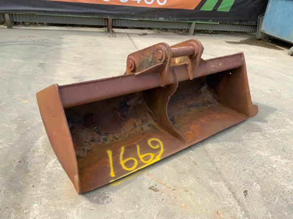 84" SCOTT GRADING BUCKET....80mm PINS....1669. 255776084