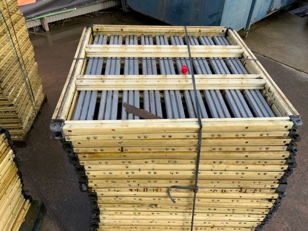 PLASTIC ground mats .....7 euros each. 256127509